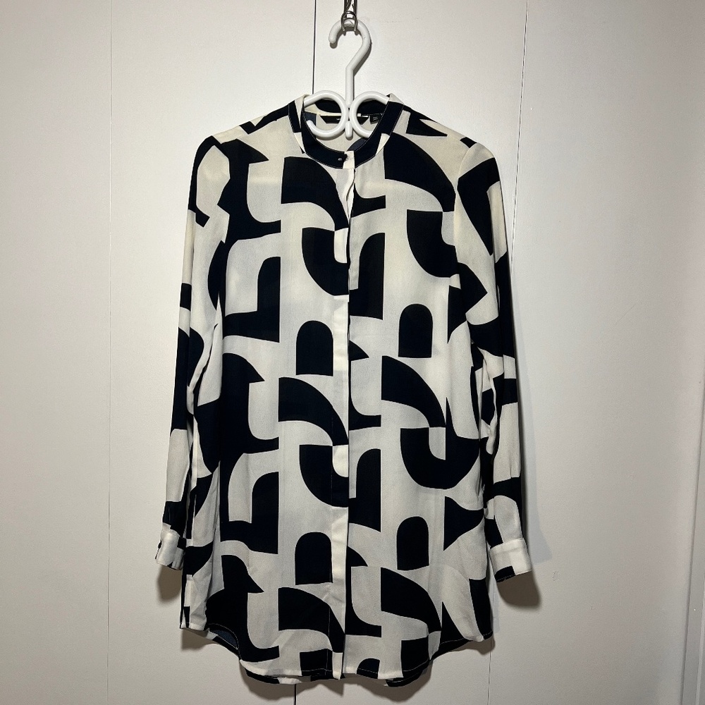 Vero Moda - Long Collarless Blouse - S